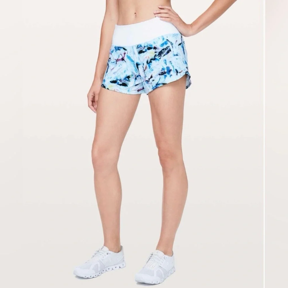 2018 Lululemon Run Times Short II 4” – Exposure Crystallize Multi / White Size 4 - Picture 2 of 8